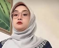 Ini bu salsa 27 video guru salsabila viral 8 menit, guru salsabila viral video link, guru salsabila viral video mms