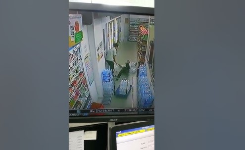 Viral Video พนักงาน เซ เว่ น ที่ เป็น ข่าว ใน คลิป ล่าสุด || @maxky8989 maxky8989 พนักงาน เซ เว่ น พนักงาน