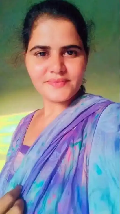 Shocking Uppal Farm Viral Video! Tractor Girl Punjabi Clip Sparks Online Frenzy